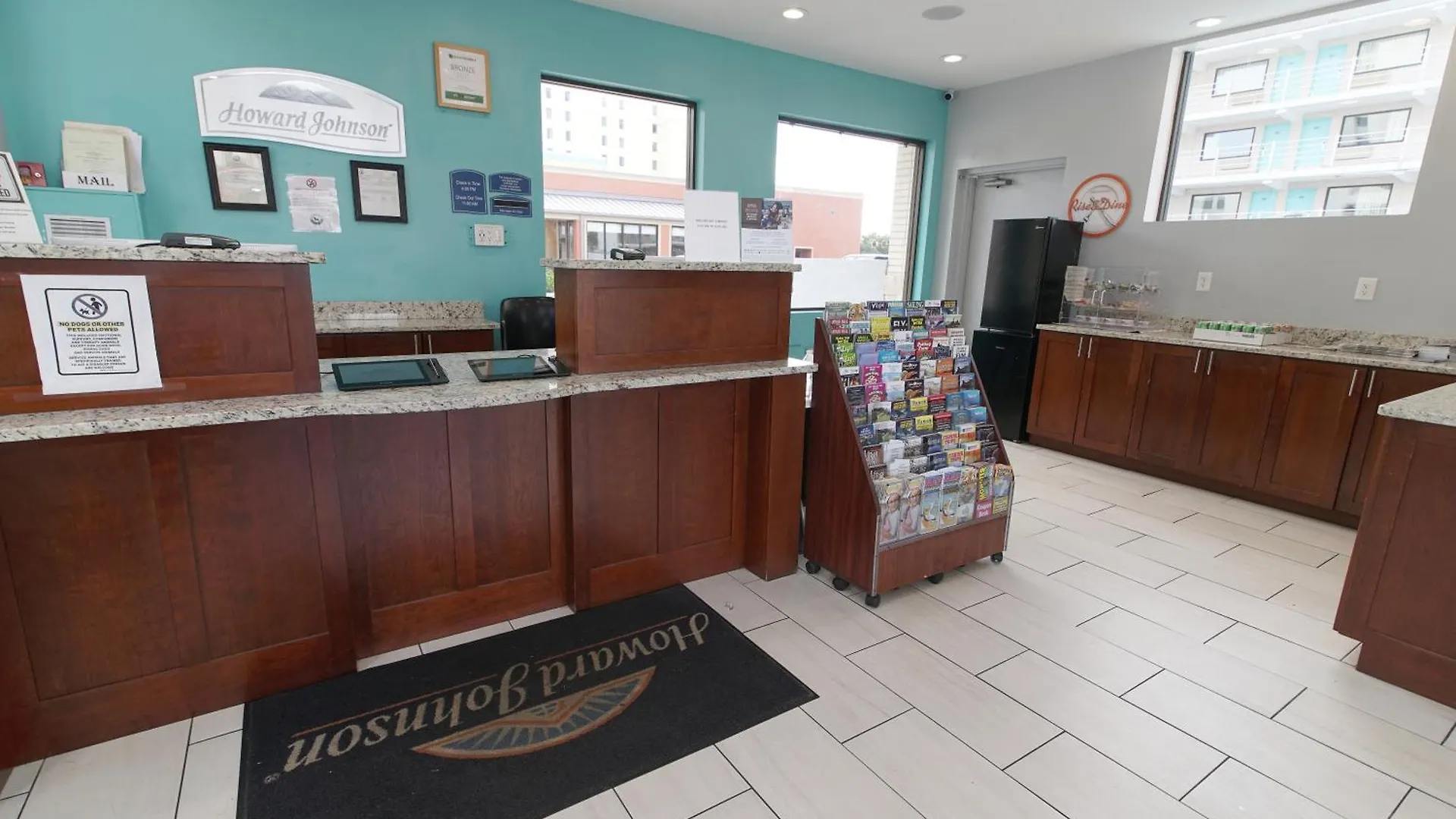 Howard Johnson By Wyndham Virginia Beach At The Beach Hotel