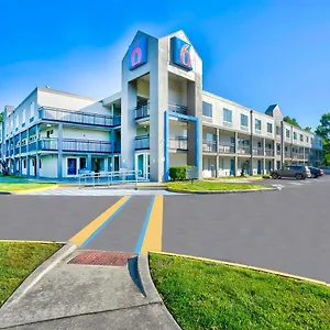 3* Hotel 6 Virginia