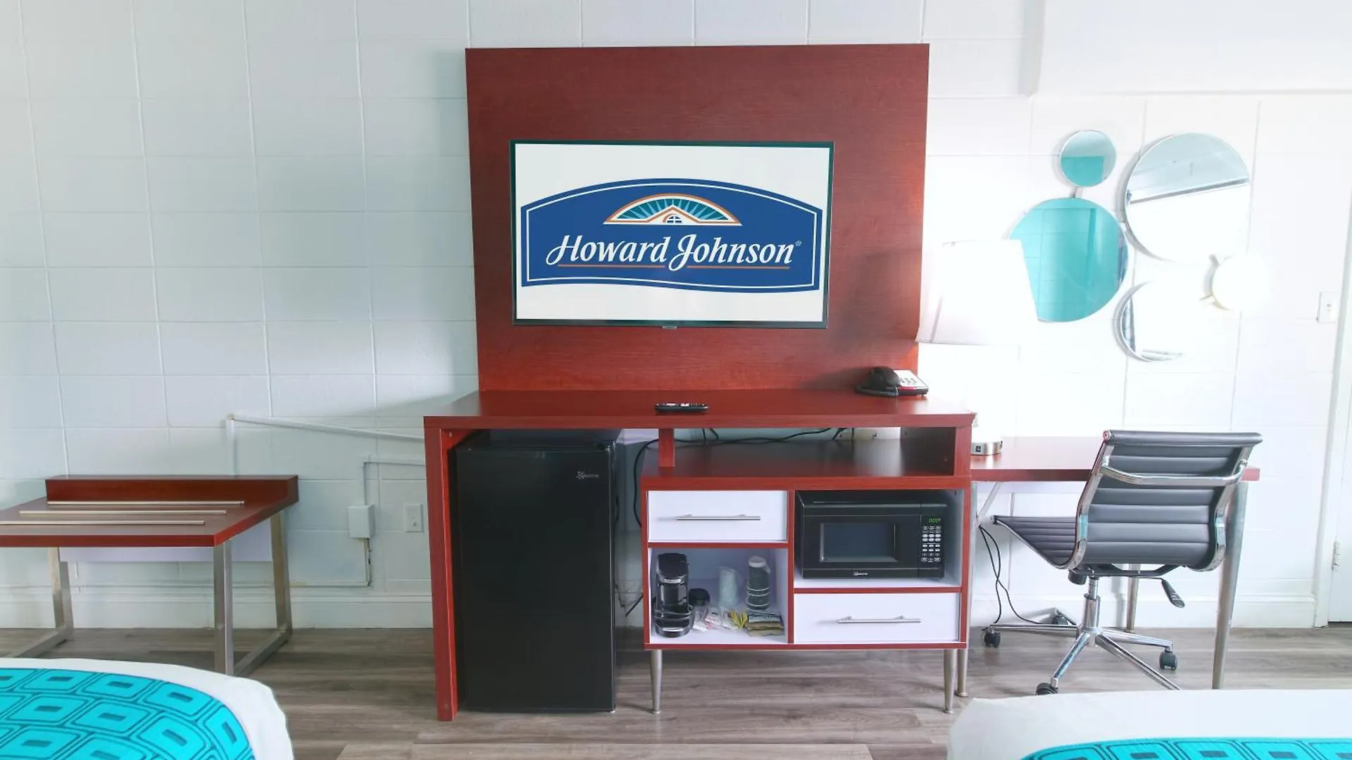 Howard Johnson By Wyndham Virginia Beach At The Beach