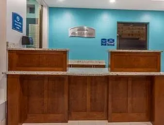 Otel Howard Johnson By Wyndham Virginia Beach At The Beach